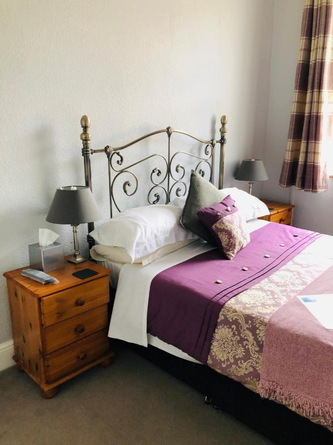 Brook House Bed & Breakfast บรอดเวย์ ภายนอก รูปภาพ