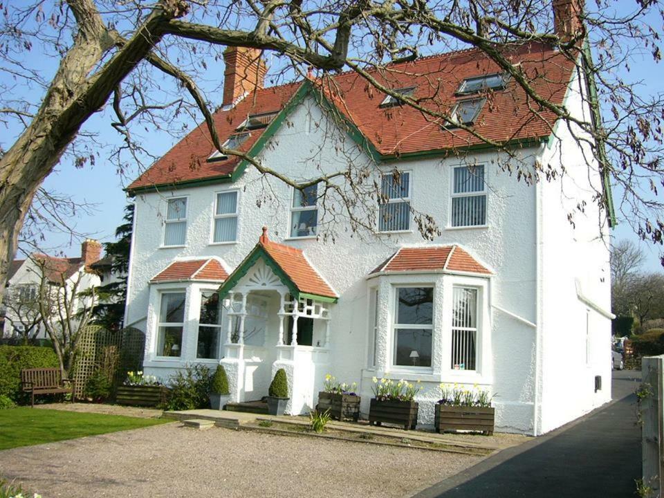 Brook House Bed & Breakfast บรอดเวย์ ภายนอก รูปภาพ